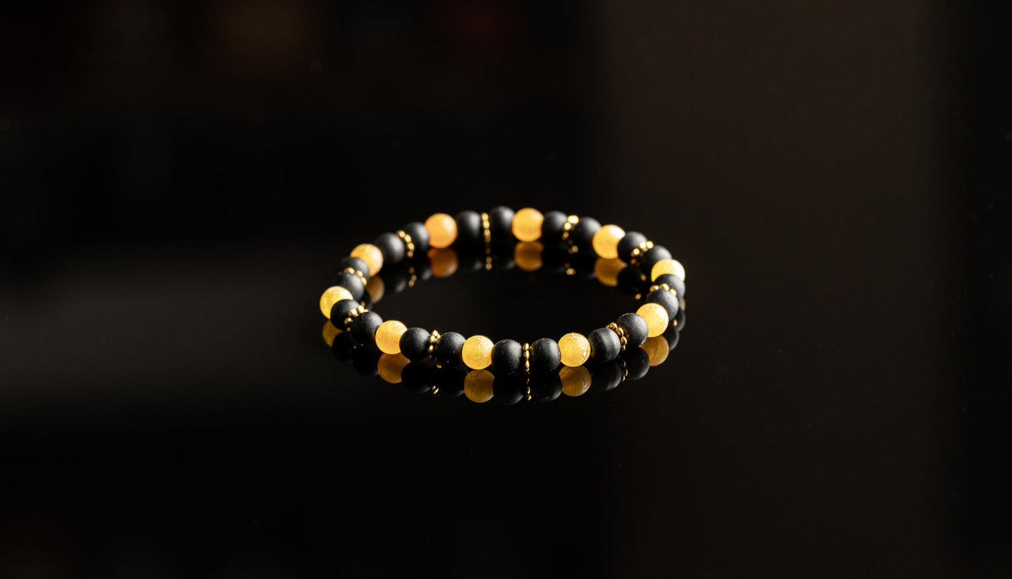 LIMITED HALLOWEEN COLLECTION - Onyx / Yellow Cracked Agate / Brass bracelet
