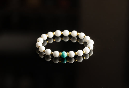 IRIS KOLLEKTION - Hvid Jade / Turkis / Guldfarvet armbånd