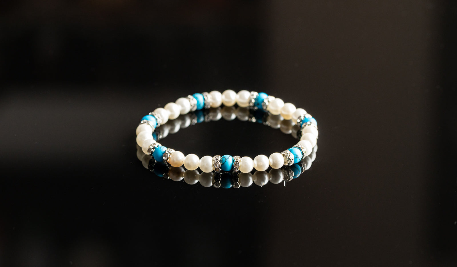 IRIS KOLLEKTION - Shell perler / Turkis / Sølv armbånd