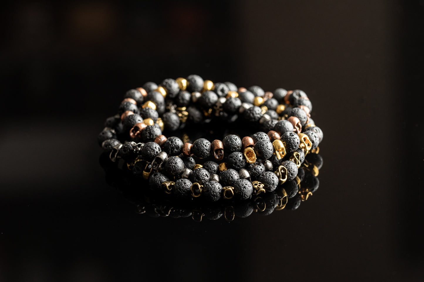 SKULL COLLECTION - Lava / Gold skull bracelet