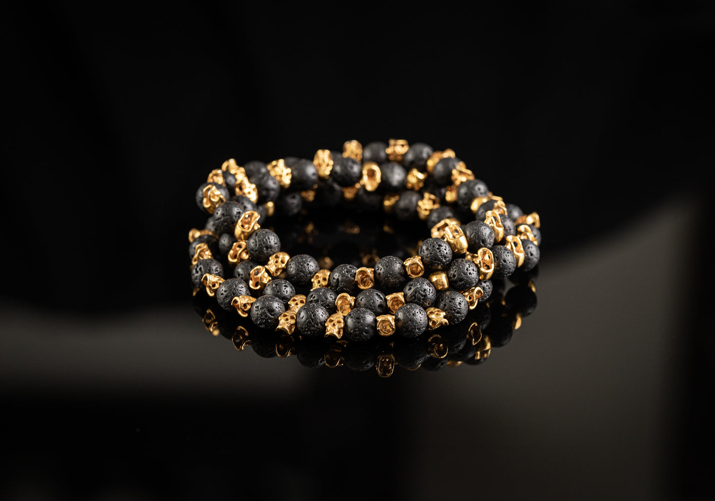 SKULL COLLECTION - Lava / Gold skull bracelet