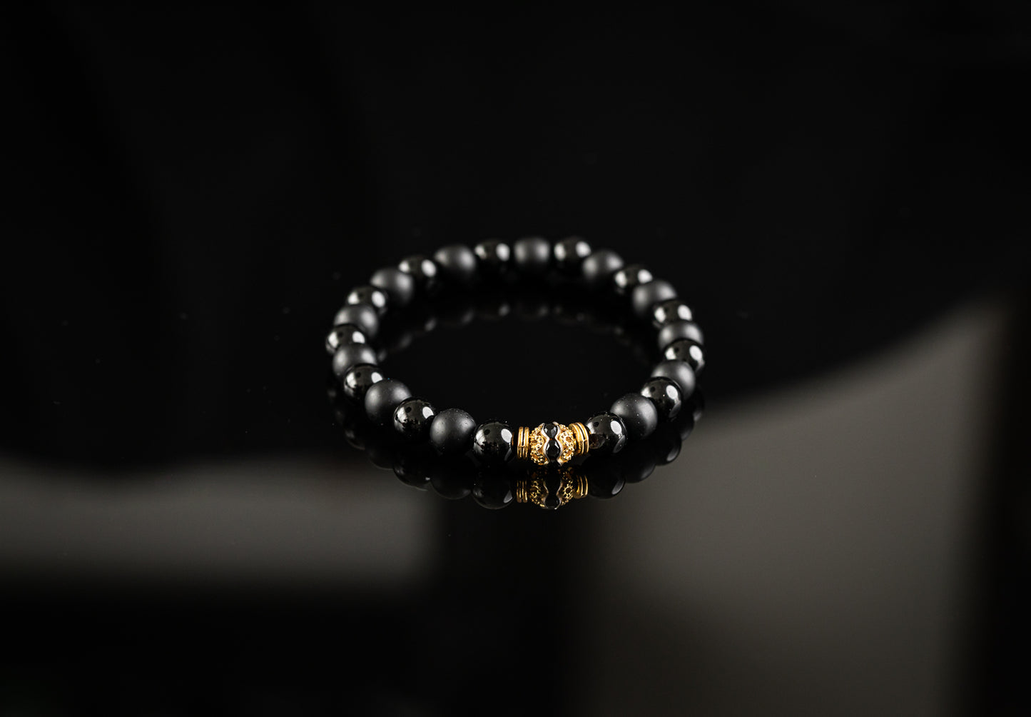 CASSIOPEIA COLLECTION - Onyx / Gold ornament bracelet