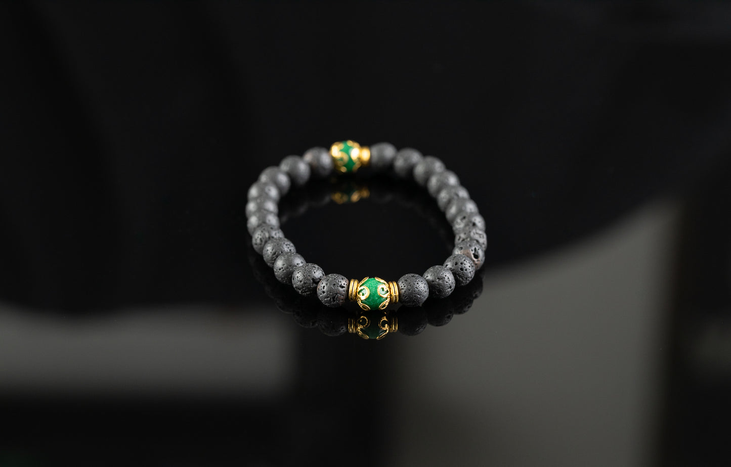 GAIA COLLECTION - Green Agate / Lava / Gold bracelet
