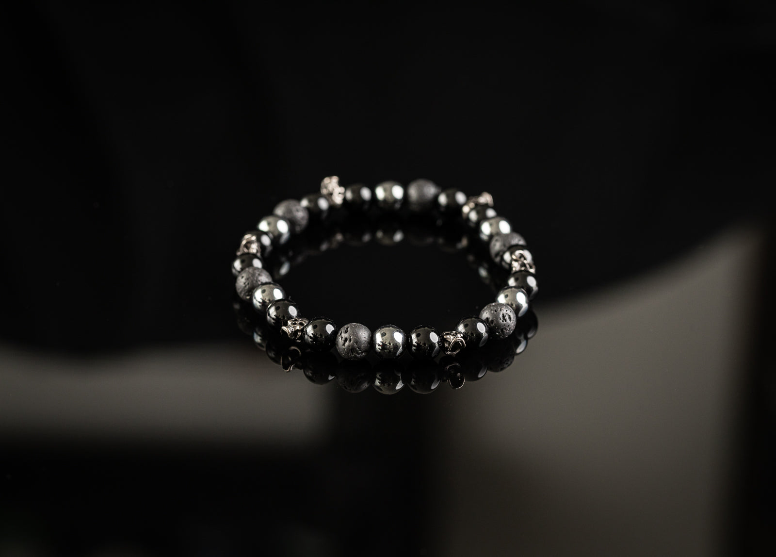 CHAOS COLLECTION - Onyx / Hematite / Lava / Metal skull bracelet