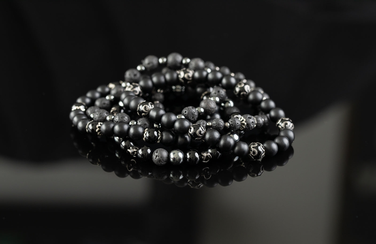 CHAOS COLLECTION - Onyx / Hematite bracelet