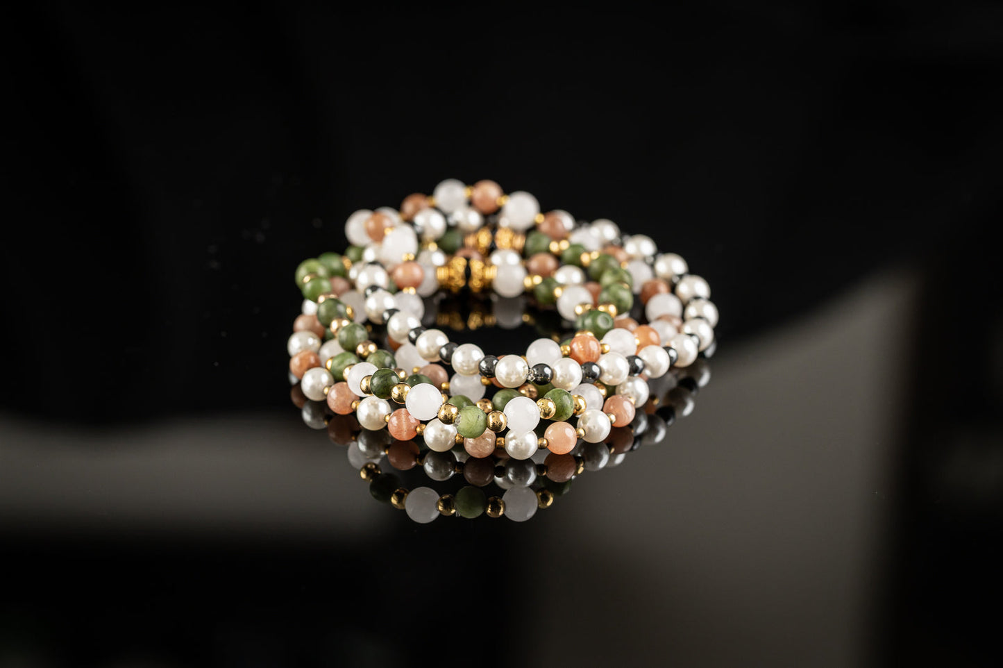 APHRODITE COLLECTION - Natural Green Jade / Gold bracelet