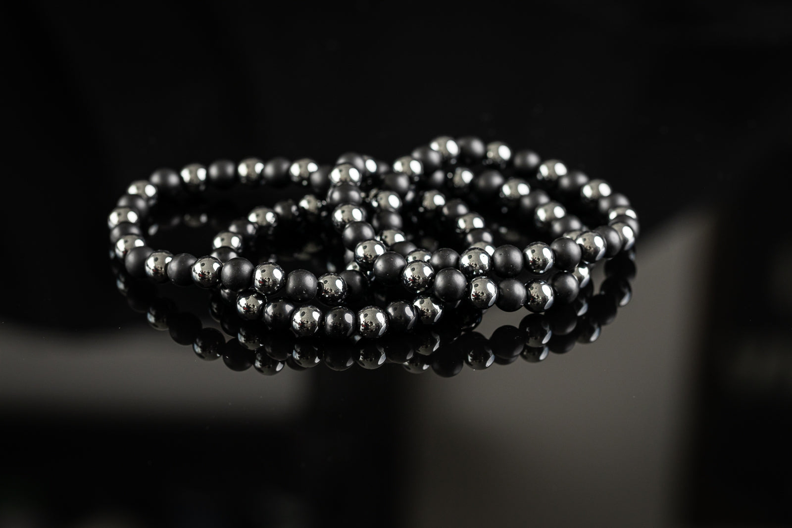 CHAOS COLLECTION - Onyx / Hematite bracelet