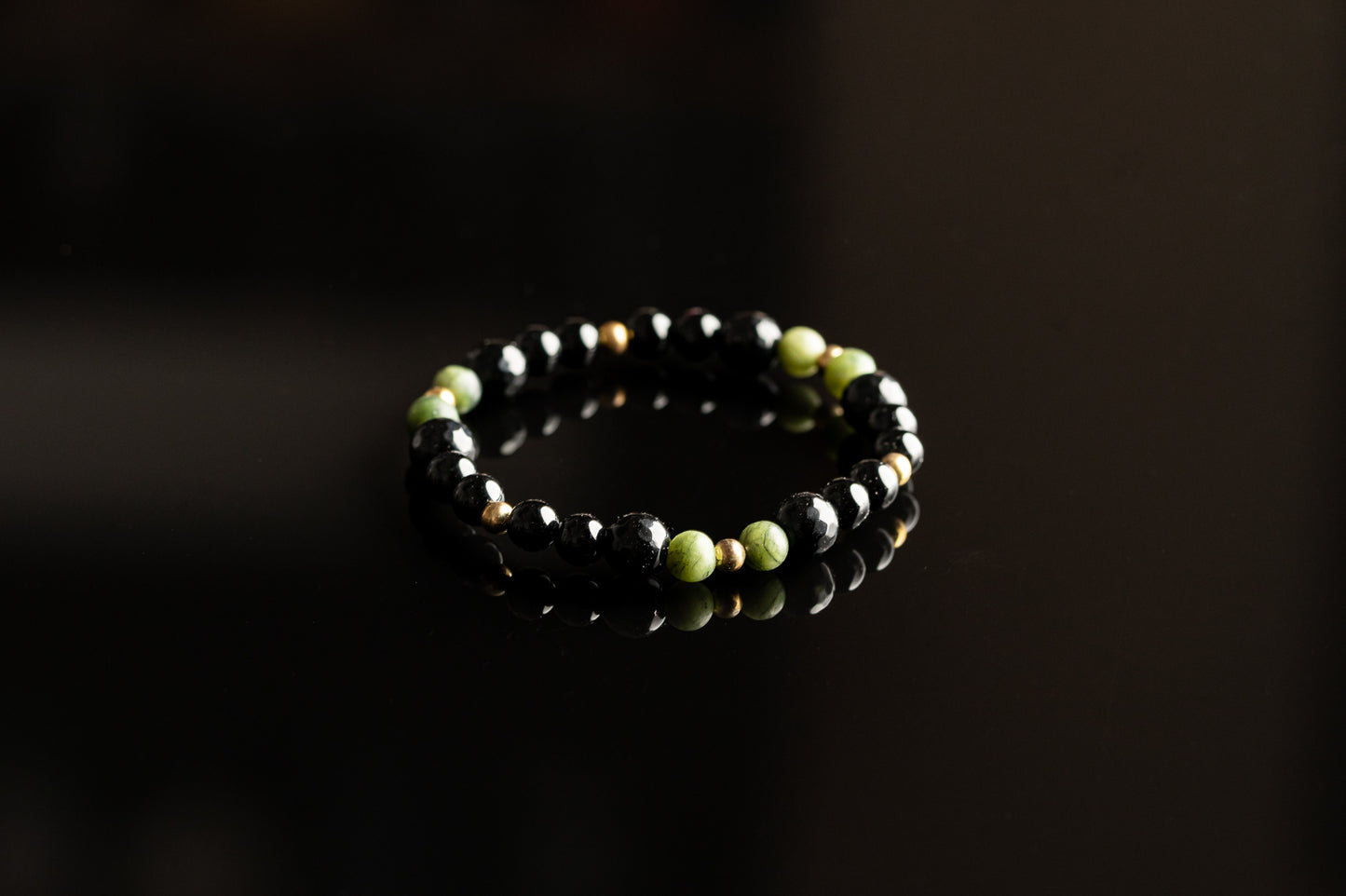 Unique Bracelet - Green Jade / Onyx / Gold bracelet