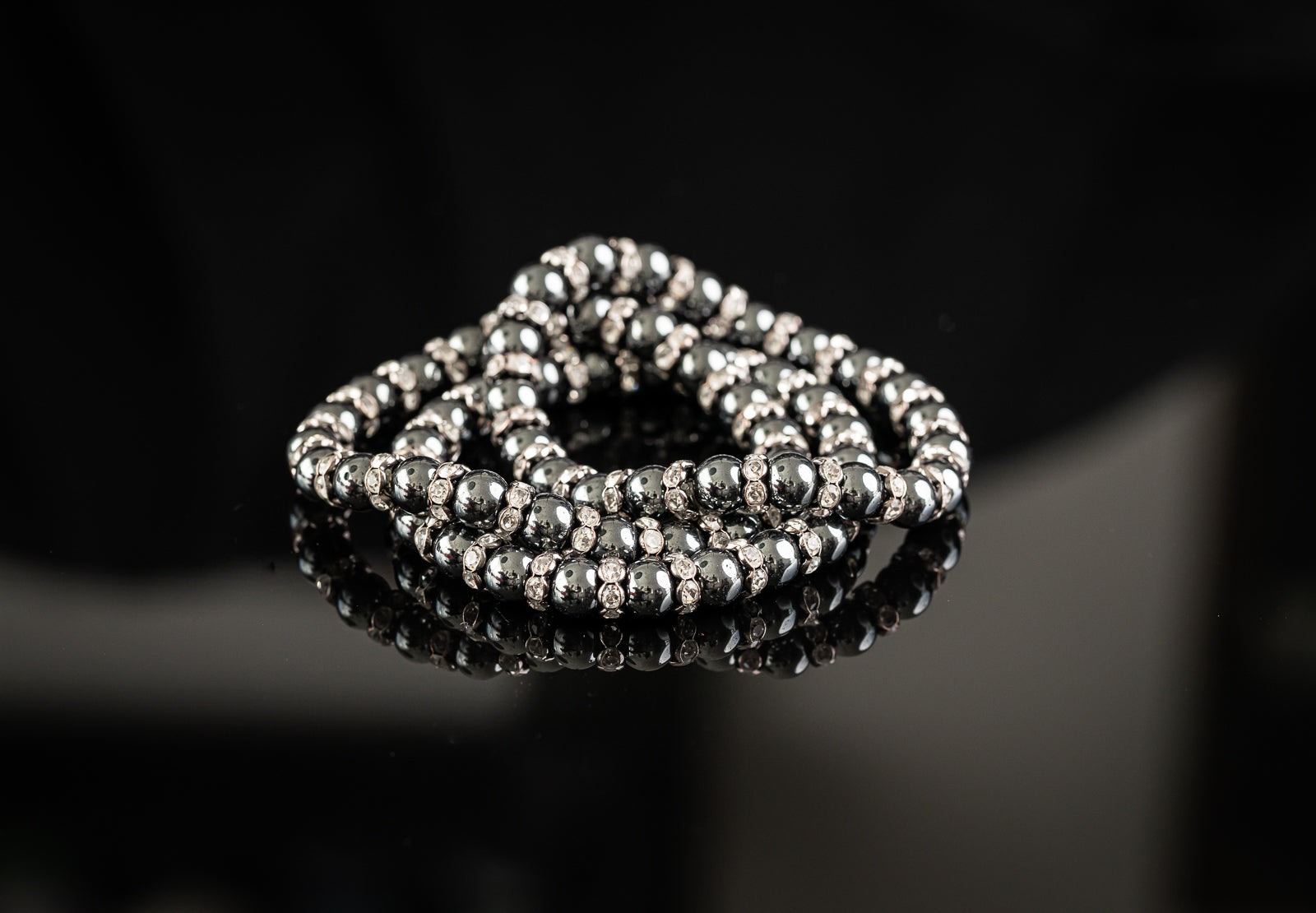 SERPENS COLLECTION - Hematite / Gun black metal bracelet