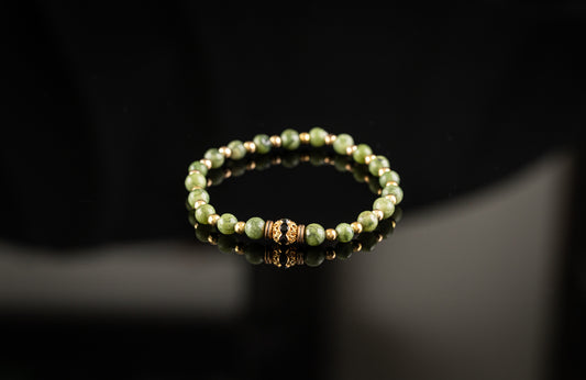 APHRODITE COLLECTION - Natural Green Jade / Gold bracelet