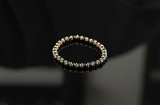 Unique Bracelet - Onyx / Gold Daisy bracelet