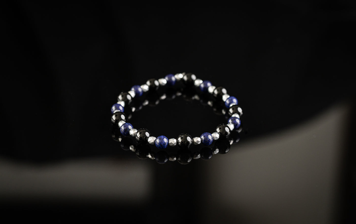 ANDROMEDA COLLECTION - Lapis Lazuli / Onyx / Silver bracelet