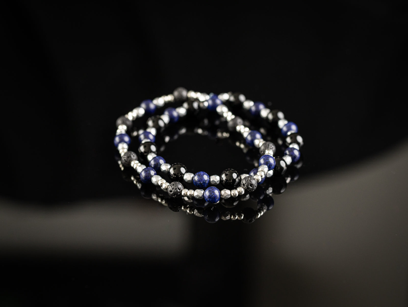 ANDROMEDA COLLECTION - Lapis Lazuli / Onyx / Silver bracelet