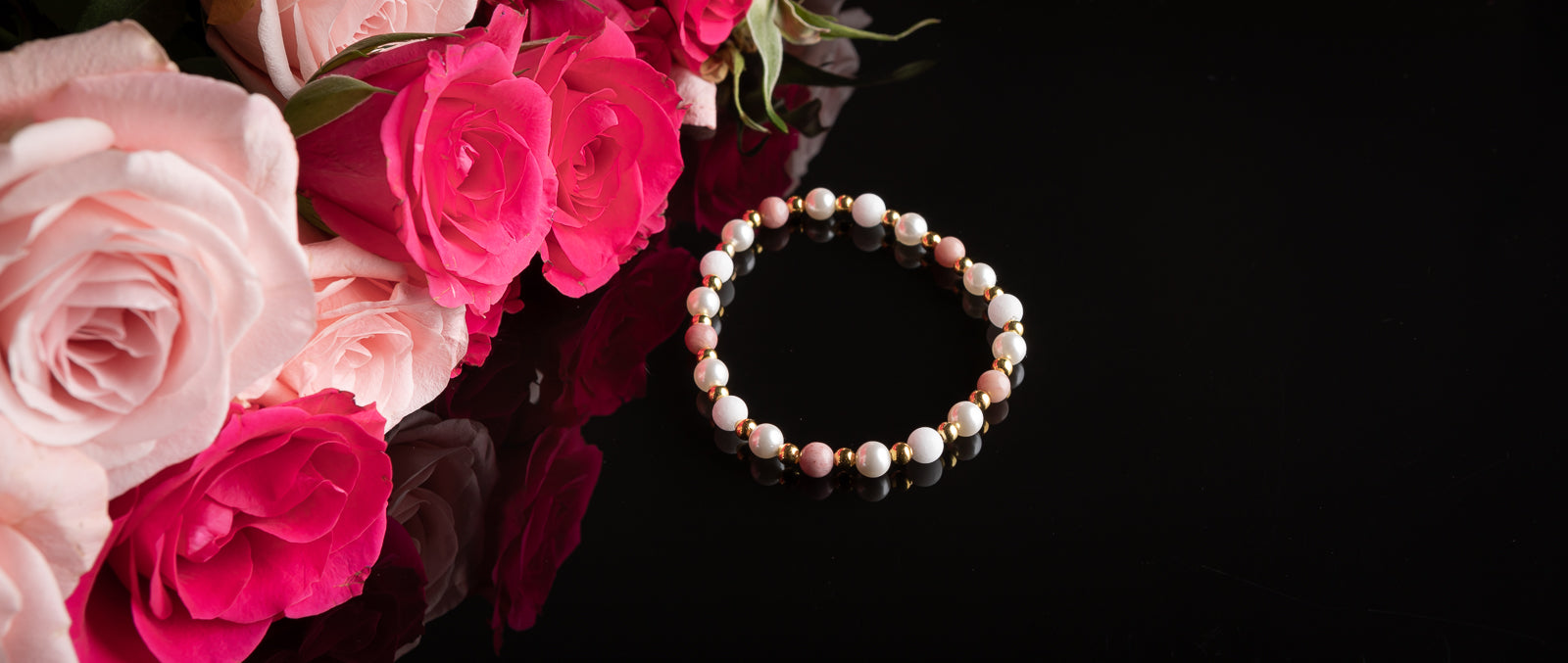 VALENTINES DAY LIMITED COLLECTION 2023 - Shell Pearl / Rhodonite / White Jade bracelet